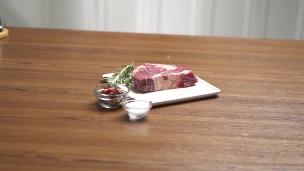 Carne Com Pimentão Framboesa — Vídeo de Stock