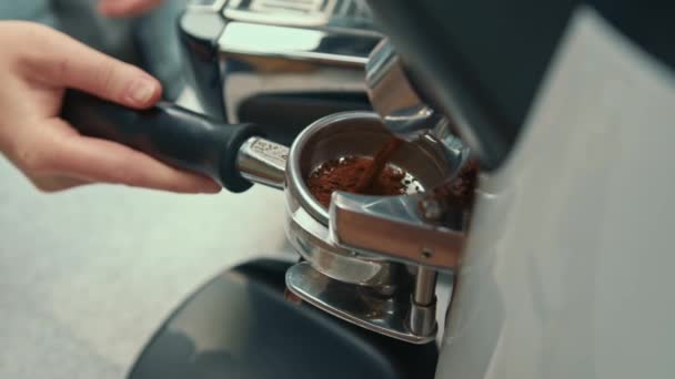Close Slow Motion Coffee Grinder Pouring Ground Coffee — Stockvideo