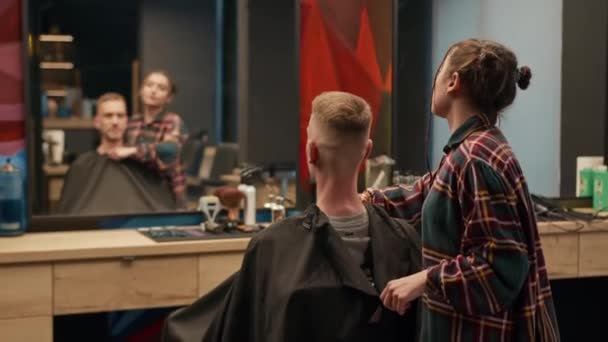 Barbershop Woman Barber Shows Haircut Man Client Result Work — Stock videók