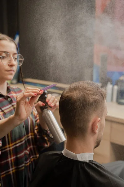 Barbershop Close Woman Barber Uses Spray Bottle Water Haircut — Stock Photo, Image