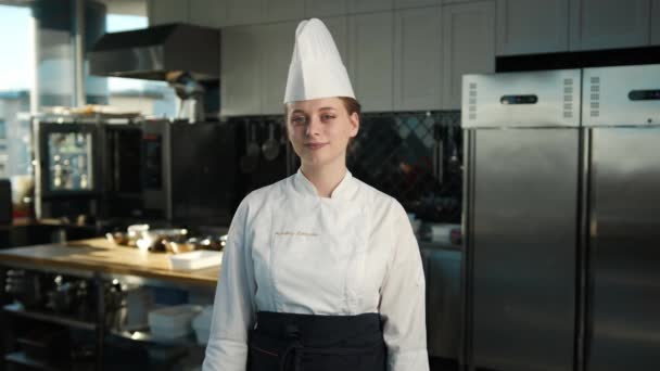 Professional Kitchen Portrait Female Chef Showing Thumbs Smile — Vídeo de Stock
