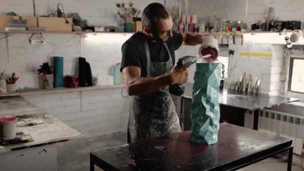 Male Sculptor Handyman Creates Handmade Vase Paint Poured Object — Video