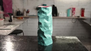 Patterned pattern vase in the workshop of sculptor artist artisan