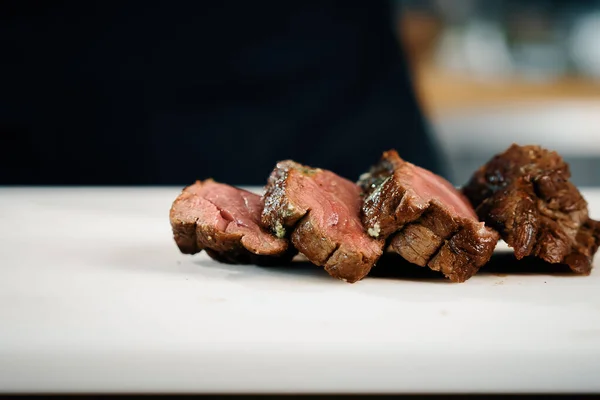 Professional Restaurant Kitchen Close Sliced Delicious Juicy Filet Mignon Steak — Stockfoto