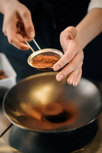 Professional Restaurant Kitchen Close Female Chef Sprinkles Brownies Chocolate Cinnamon — Zdjęcie stockowe