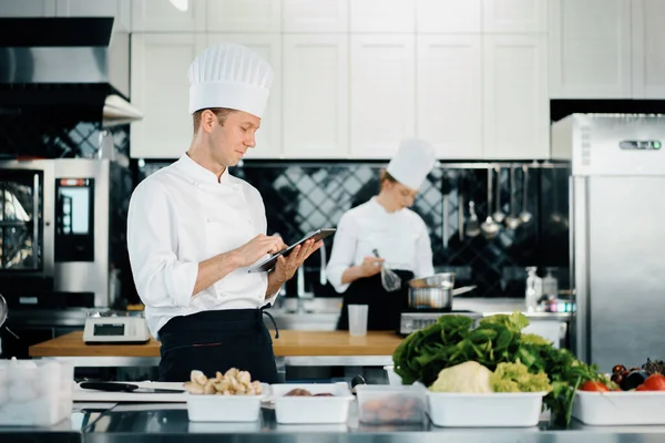 Professional Kitchen Restaurant Male Chef Checks Availability Products Employee Restaurant — Foto de Stock