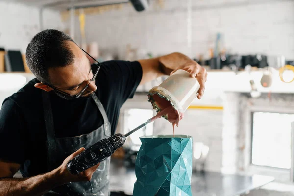 Male Artist Sculptor Artisan Creates Vase His Own Hands Art — Stock Photo, Image