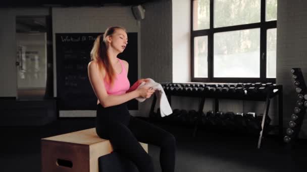 Girl Athlete Doing Cardio Exercise Squats Ball Gym — Stockvideo
