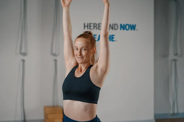 Athletic Woman Doing Pilates Yoga Stretching Health Studio Athletic Body — Foto de Stock