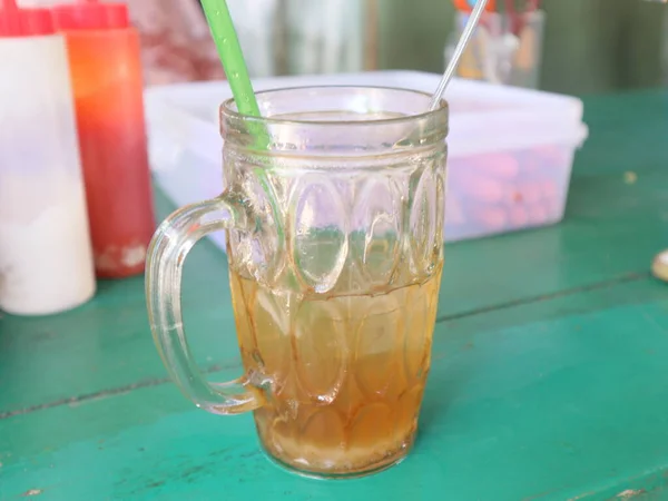 Süßer Eistee Einem Durchsichtigen Glas Getränke Straßenständen — Stockfoto