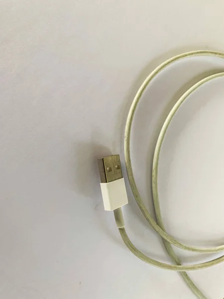 Cabo Usb Branco Que Usado Para Conectar Entre Adaptador Dispositivo — Fotografia de Stock