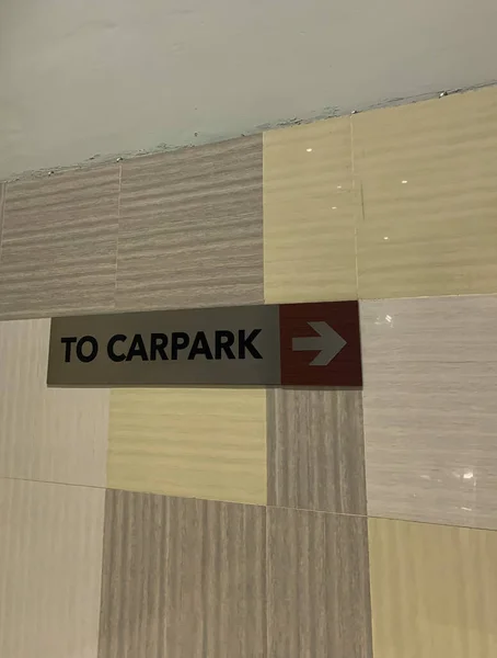 sokak işareti başlangıç yönü