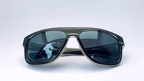 Černé Brýle Bílým Pozadím Tyto Brýle Obvykle Používají Pláži — Stock fotografie