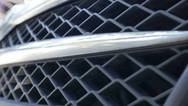 araba ön tasarımı yakınlaştırma resmi