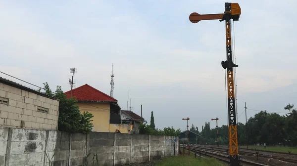 Sebuah Sinyal Semaphore Kereta Api Stasiun Kereta Api Sidoarjo Indonesia — Stok Foto