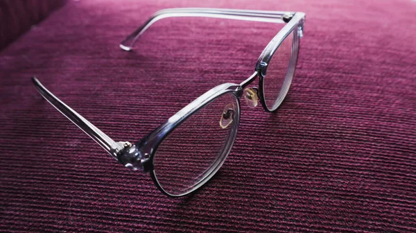 Gray Glasses Purple Background — Fotografia de Stock