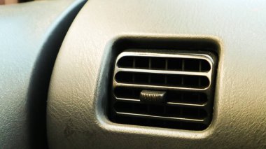 Araba kliması hala çalışıyor.
