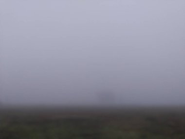 Avustralya 'da dağlar bulanık. Arkaplan gökyüzünün bulanık