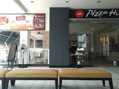 Mobilyalı modern Avrupa Kafe 'sinin içi