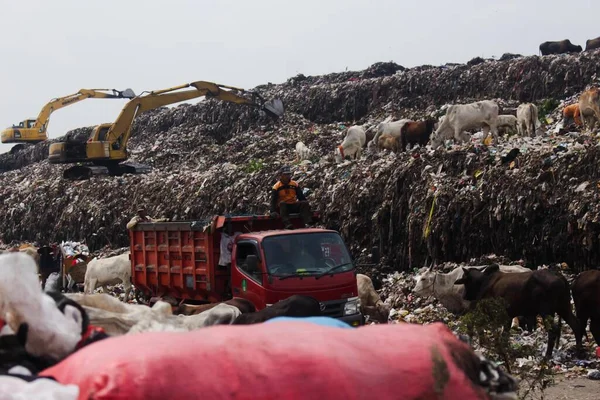 Solo Central Java Indonesia May 2018 Piles Garbage Can Seen — Foto de Stock