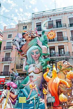 Valencia İspanya 'da Fallas' ın heykelleri