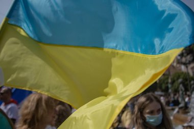 İspanya meydanında Ukrayna protestosu. Yüksek kalite fotoğraf