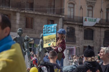 İspanya meydanında Ukrayna protestosu