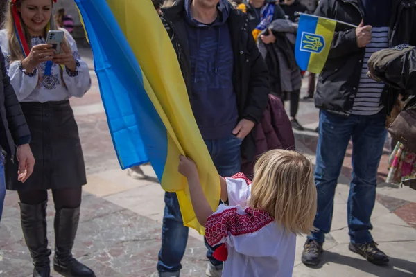 Ukrajinský protest na náměstí ve Španělsku — Stock fotografie