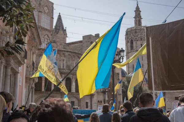 İspanya meydanında Ukrayna protestosu