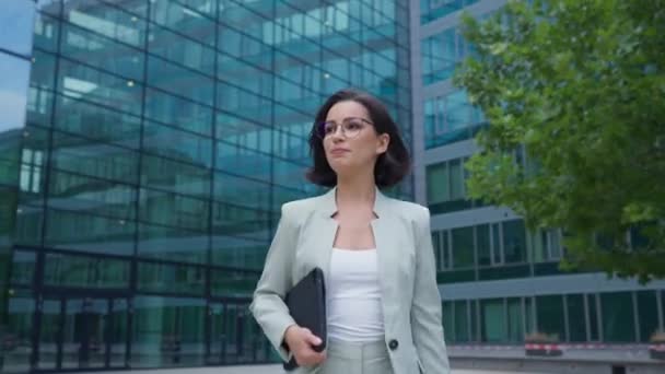 Businesswoman Office Worker Looking Time Hand Watch Lady Walking Street — Stock Video