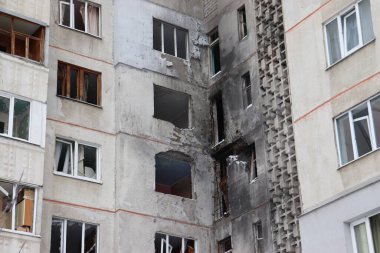 Russian artillery deliberately destroyed high-rise buildings in Kharkiv, Northern Saltivka, Lesia Serdyka street, March 2022
