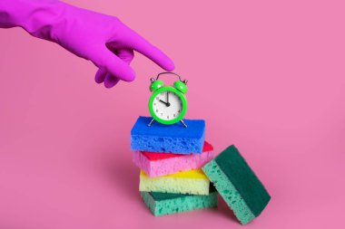 Vinil oynatıcı kapat