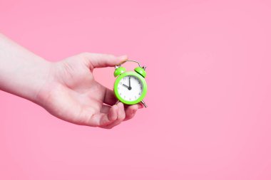 Vinil oynatıcı kapat