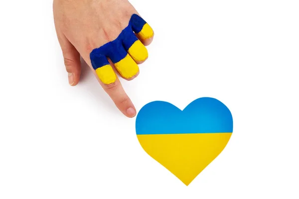 Kvinna Hand Med Ukrainska Flagga Beröring Hjärtat Ukraina Isolerad Vit — Stockfoto