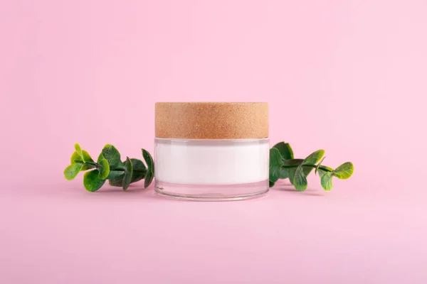 Jar Organic Cream Eucalyptus Leaves Pink Background Flat Lay Top — ストック写真