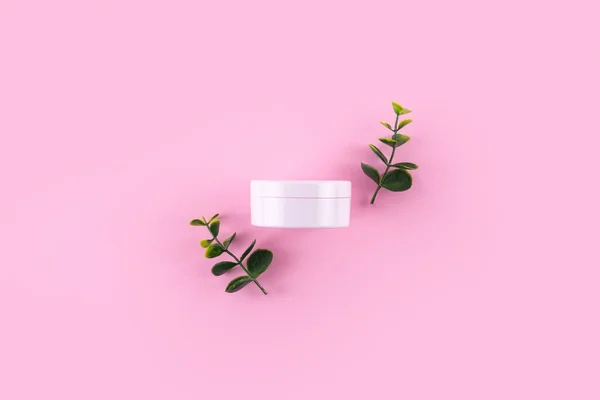 Jar Organic Cream Eucalyptus Leaves Pink Background Flat Lay Top — ストック写真