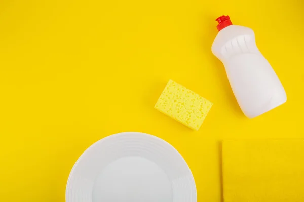 Cleaning Yellow Sponge White Plate Detergent Dishes Yellow Background Top — Foto de Stock