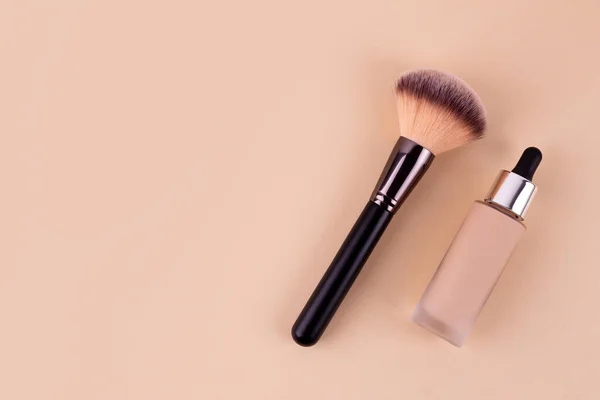 Liquid Foundation Cream Unbranded Bottle Makeup Brush Facial Correction Liquid — Stock Fotó