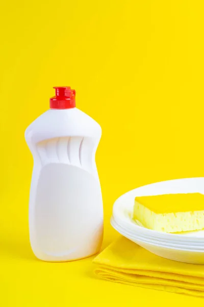 Cleaning Yellow Sponge White Plate Detergent Dishes Yellow Background Top — Foto de Stock