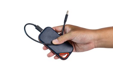 Siyah harici sabit disk kulplu USB kablo versiyonu 3 daha hızlı yedekleme, stüdyo fotoğrafları. Çalışmaya ve izole edilmiş arkaplanda kırpma yoluna sahip olmaya hazır
