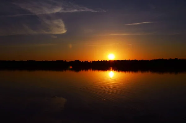 Zonsondergang Rivier Prachtig Zomers Landschap Stockfoto