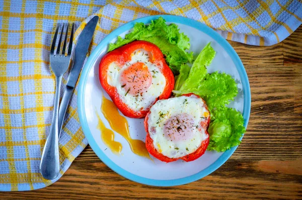 Huevos Pollo Fritos Pimiento Desayuno Plato — Foto de Stock