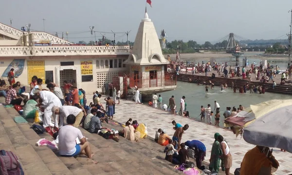 Har Pauri Ghat Famoso Ghat Nas Margens Rio Gangues Haridwar — Fotografia de Stock