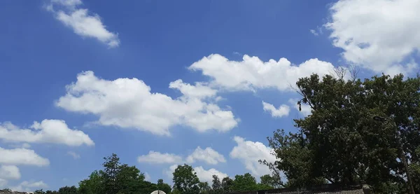 White Cloud Blue Sky Very Attractive Scenery Nature Feathery Clouds — Zdjęcie stockowe