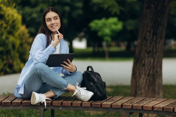 Portrait Attractive Female Student Wearing Blue Shirt Girl Uses Tablet — Stockfoto