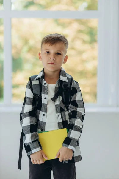 Smiling Teenager School Bag Notebooks — Fotografia de Stock