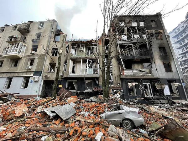 Marzo 2022 Edificios Destruidos Las Calles Kharkiv Ucrania — Foto de stock gratuita