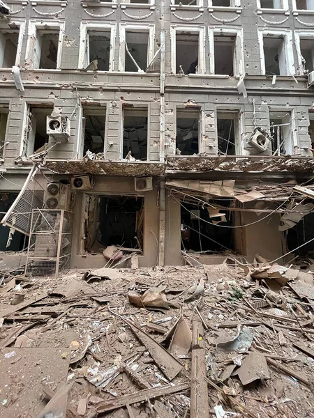 Marzo 2022 Edificios Destruidos Las Calles Kharkiv Ucrania — Foto de stock gratis