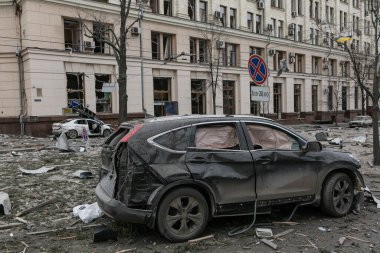 UKRAINE, KHARKIV, 01 Mart 2022: Harkiv 'in harabe şehir merkezinin görüntüsü. Rusya 'nın Ukrayna İstilası.