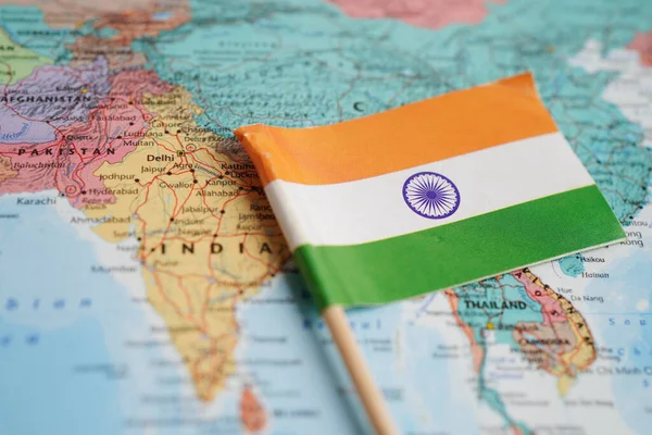バンコク 2022年5月15日世界地図上のインドの旗 — ストック写真
